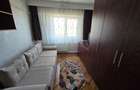 Apartament 3 camere, decomandat, etaj 3/4, mobilat, centrala gaz, termen lung - 2