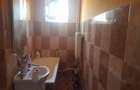 Apartament doua camere, nedecomandat, etaj trei, CT, termopan, balcon, geam baie - 13