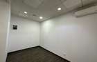 Spatiu comercial in zona Apusului/Commercial space in the Apusului area - 4