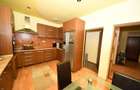 Vila spatioasa, pretabil pentru locuit/clinica, zona Micro 17 – Galati - 13