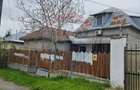 Casă si teren de vânzare in Crevedia - 1