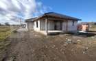 Casa cu 4 camere, 153 mp utili, teren 1000 mp extravilan, utilitati, zona Jelna - 2