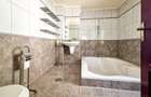 Vila 7 camere, ultracentral, zona AFI Mall, 3 parcari private, curte,0% comision - 9