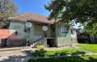 Casa saseasca de vanzare, curte, gradina, teren 3000 mp - Jimbor, jud Brasov - 3