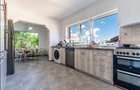 Proprietate generoasă în Gruia, teren 657 mp, zonă liniștită - 2