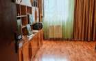 2 garsoniere față în față Eroii revoluției - 1
