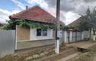 Casă cu 4 camere si teren de vânzare in com. Husasau de Tinca/Fonau - 1