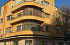 Vând apartament cu 3 camere , et 1, bd Ferdinand - 1