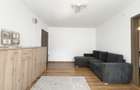 Apartment cu 3 camere, 50 mp utili, etaj 3 - zona Dambovita