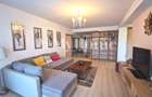 Superb Apartament cu 3 camere, piscina, 2 garaje, complet mobilat si utilat