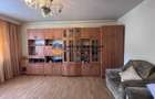 Apartament 3 camere de vânzare - Zona Centrală / 2 băi - 3