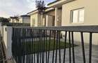 Duplex pe parter - 2 dormitoare - 2 bai - zona in dezvoltare - 6