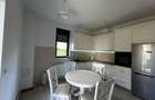 Apartament superb si curte mare - 3