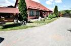 Casa 5 camere, 250 mp,3 băi,2.500mp teren,  0% comision - 2