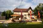Casa spatioasa de vanzare - 1