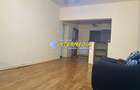 Apartament cu 3 camere Deco Foste proprietati CETATE Piata Finisat Nemobilat - 9