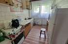 Apartament 3 camere, situat in Targu Jiu, Str. G-Ral Christian Tell - 8