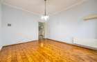 Apartament nemobilat, 3 camere, etaj 1, Bld.Revoluției - 12