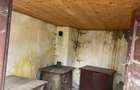 Casa veche cu sura zona linistita - 13