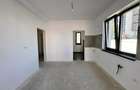 Casa / Vila | 5 camere | Curte 220  mp  | metrou 15 min | - 15