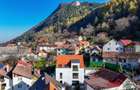 La poalele Tâmpei — vilă contemporană în Schei - 3