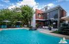 Vila premium cu 7 camere, de inchiriat cu piscina privata si terasa de 90 mp, si - 2