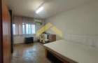 Apartament 3 camere de vanzare zona Intim - 1