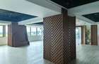 Pod Baneasa - spatiu renovat in cladire de birouri - 9