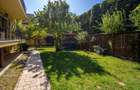 9 camere, 5 bai, spatiu hobby, gradina, garaj,locatie buna - 3