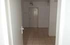 Apartament 3 camere la parter zona Est Clinic - 4