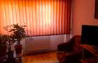 Apartament cu 3 camere de vanzare - 1