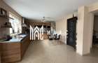Casa cu 5 camere  I Curte 920 mp  I Tocile - 3
