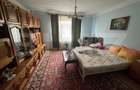Casa de vanzare cu 6 camere, 374 mp, teren 719 mp,  strada Baritiu - 1