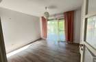 Birou la Casa 4 Camere 120 mp + Terasa 20 mp + Garaj 60 mp + curte 80mp - 4