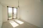 Vila alipita,finalizata, impecabil executata, teren 350mp, preechipare AC - 19