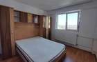 2 camere decomandat Mega Mall