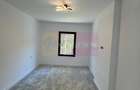 Casa de vanzare cu 2 apartamente in Azuga - 9