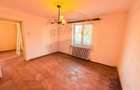 Casă de vanzare cu curte | 4 camere | Zona Gorjului | Teren generos - 11