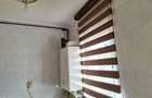Apartament 3 camere , Et 1, Centala pe gaze, Balcon 48mp - 3