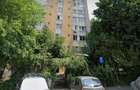 Apartament 3 camere, intre Bld. Obregia si Emil Racovita. Loc de parcare - 1