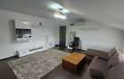 Apartament semidecomand, 58 mp, mansarda, Cartier Bariera Valcii, zona Biserica - 1