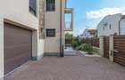 VANZARE Vilă PREMIUM cu 6 camere în zona Central, OTOPENI - 34