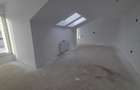 Penthouse de 2.5 camere zona Tractorul - 4