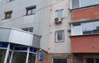 Apartament trei camere decomandat, etaj patru bloc 1986, centrala, simplu, liber - 9