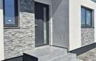 Duplex pe parter - 2 dormitoare - 3 bai ( o baie pe terasa ) - zona in plina dez - 7