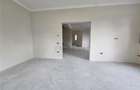 Duplex modern - la asfalt - personalizare interioara - 11