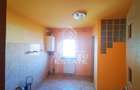 Apartament cu 3 camere, decomandat, 2 balcoane, 2 bai,etaj intermediar - 3