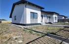 Duplex pe parter - 2 dormitoare - 3 bai ( o baie pe terasa ) - zona in plina dez - 4