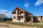 Casa la rosu Sînpetru - Livada - 1