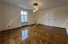 Spatiu de birouri complet renovat cu 3 camere si 2 bai zona centrala - 2